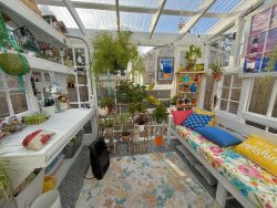 Tara's Greenhouse Beauty Tara's Greenhouse Beauty